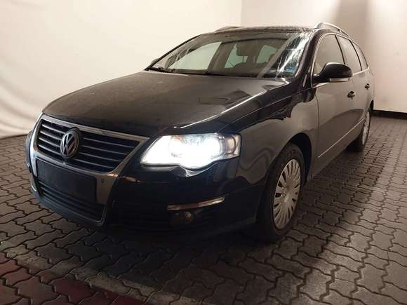 Вид спереди слева