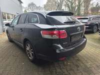 Вид сзади слева