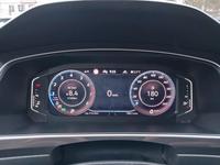 Вид на приборную панель