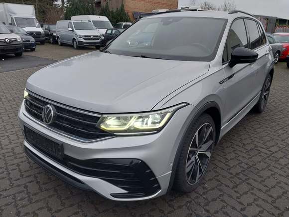 Вид спереди слева