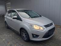 Вид спереди справа