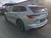 Pogled straga lijevo