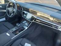 Вид на салон