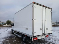 Вид сзади слева