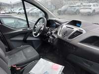 Вид на салон