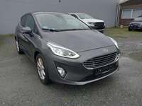 Вид спереди справа