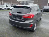 Вид сзади справа