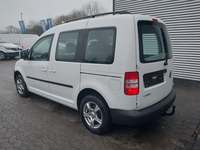 Вид сзади слева