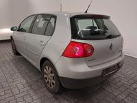 Вид сзади слева