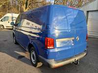 Pogled od pozadi levo