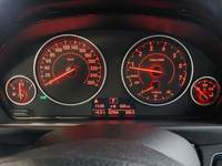 Pohled na přístrojovou desku