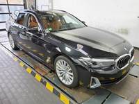 Vista delantera derecha