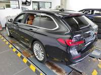 Vista trasera izquierda