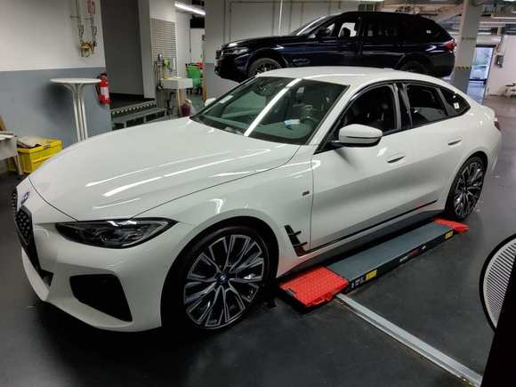 Vista delantera izquierda