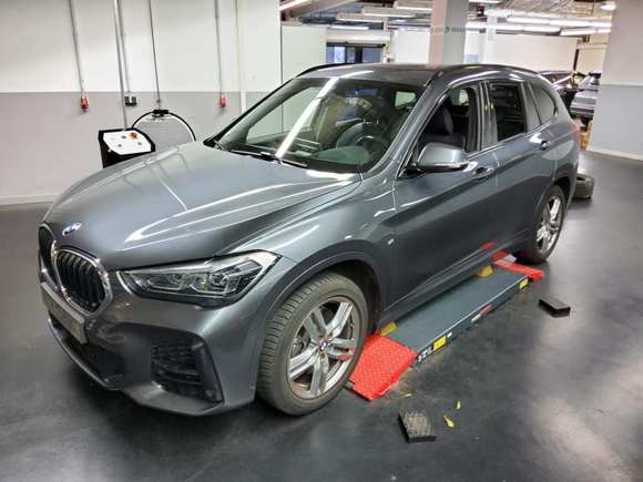 Vista delantera izquierda