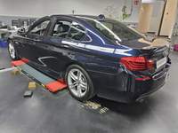 Vista trasera izquierda