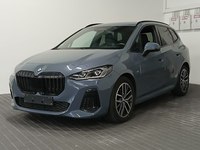 Pogled od napred levo