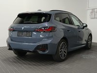 Pogled od pozadi desno