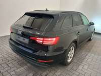 Pogled od pozadi desno