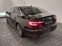 Pogled od pozadi levo