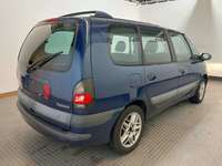 Pogled od pozadi desno