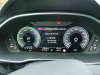 Pohled na přístrojovou desku