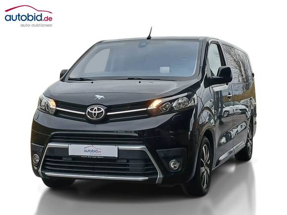 Pogled od napred levo