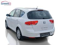 Pogled od pozadi levo