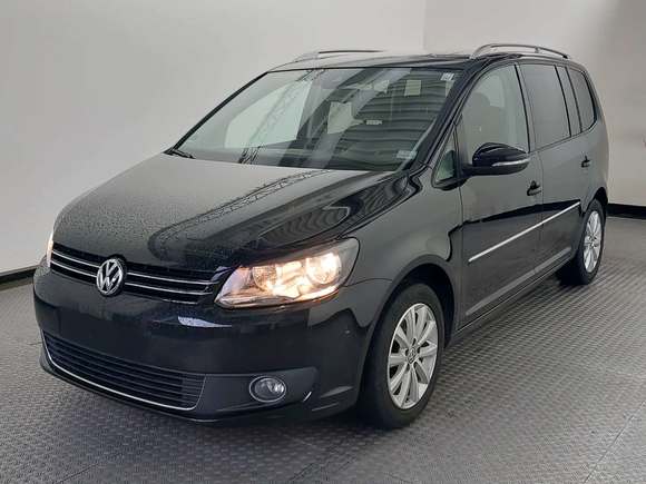 Pogled od napred levo