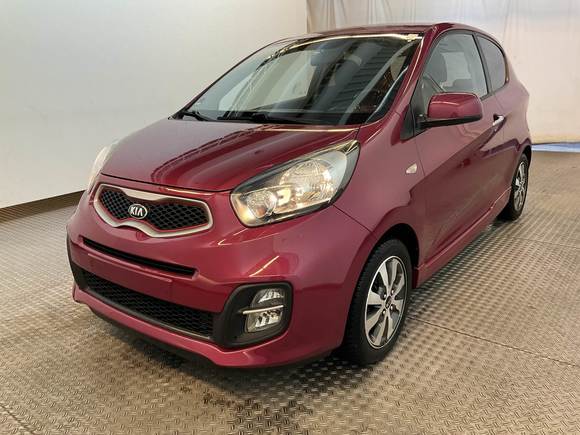 Pogled od napred levo