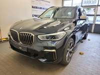 BMW X5 M50i