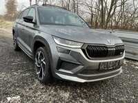 Pogled od napred  desno