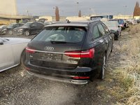 Pogled od pozadi desno