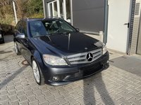 Pogled od napred  desno