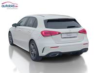 Pogled od pozadi levo