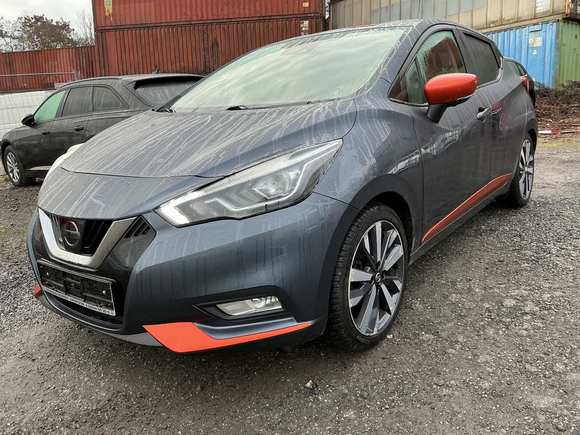 Pogled od napred levo