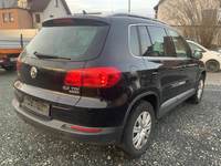 Pogled od pozadi desno