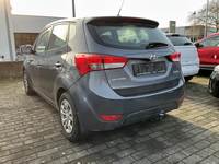 Pogled od pozadi levo