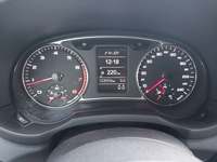 Pogled na kombinovani instrument