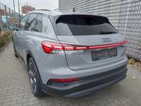 Pogled od pozadi levo