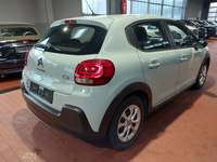 Pogled od pozadi desno