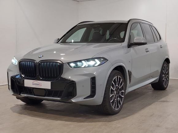 Pogled od napred levo