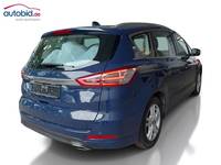 Pogled od pozadi desno