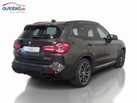 Pogled od pozadi desno