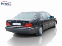 Pogled od pozadi desno