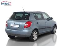 Изглед отзад отдясно