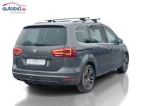 Pogled od pozadi desno