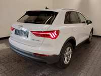 Pogled od pozadi desno