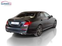 Pogled od pozadi desno