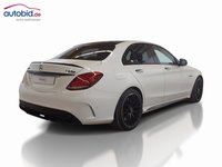 Pogled od pozadi desno